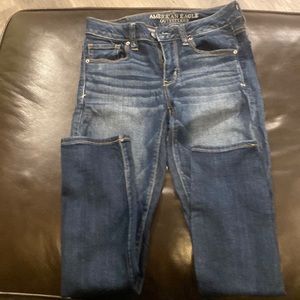 American eagle size 2 skinny jeans